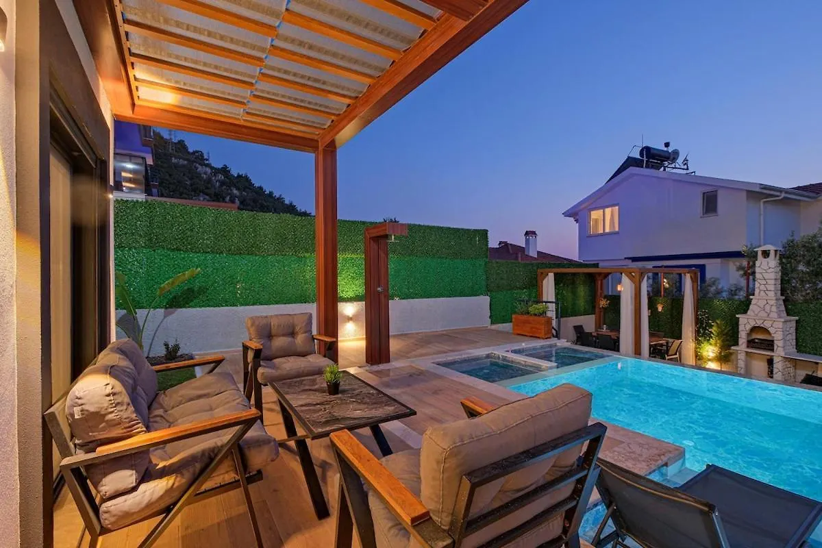 Casa Lykia - Villa With Pool & Sea Nearby 페티예 0*,  터키